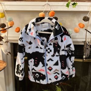 Adorable Aztec pattern Columbia jacket for kid size 4-5